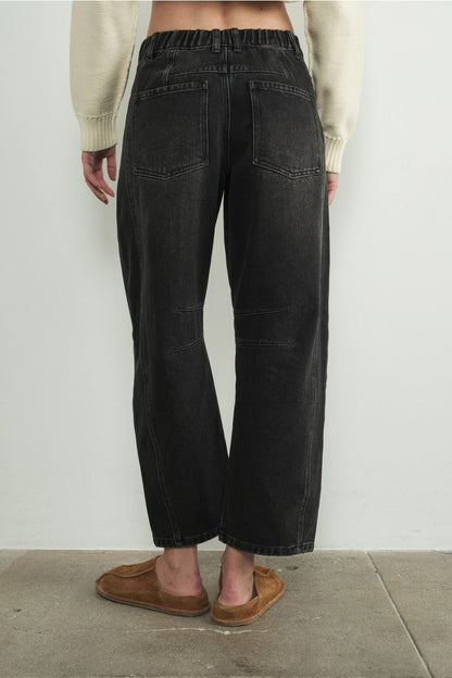 Relaxed Fit Cropped Barrel Jeans