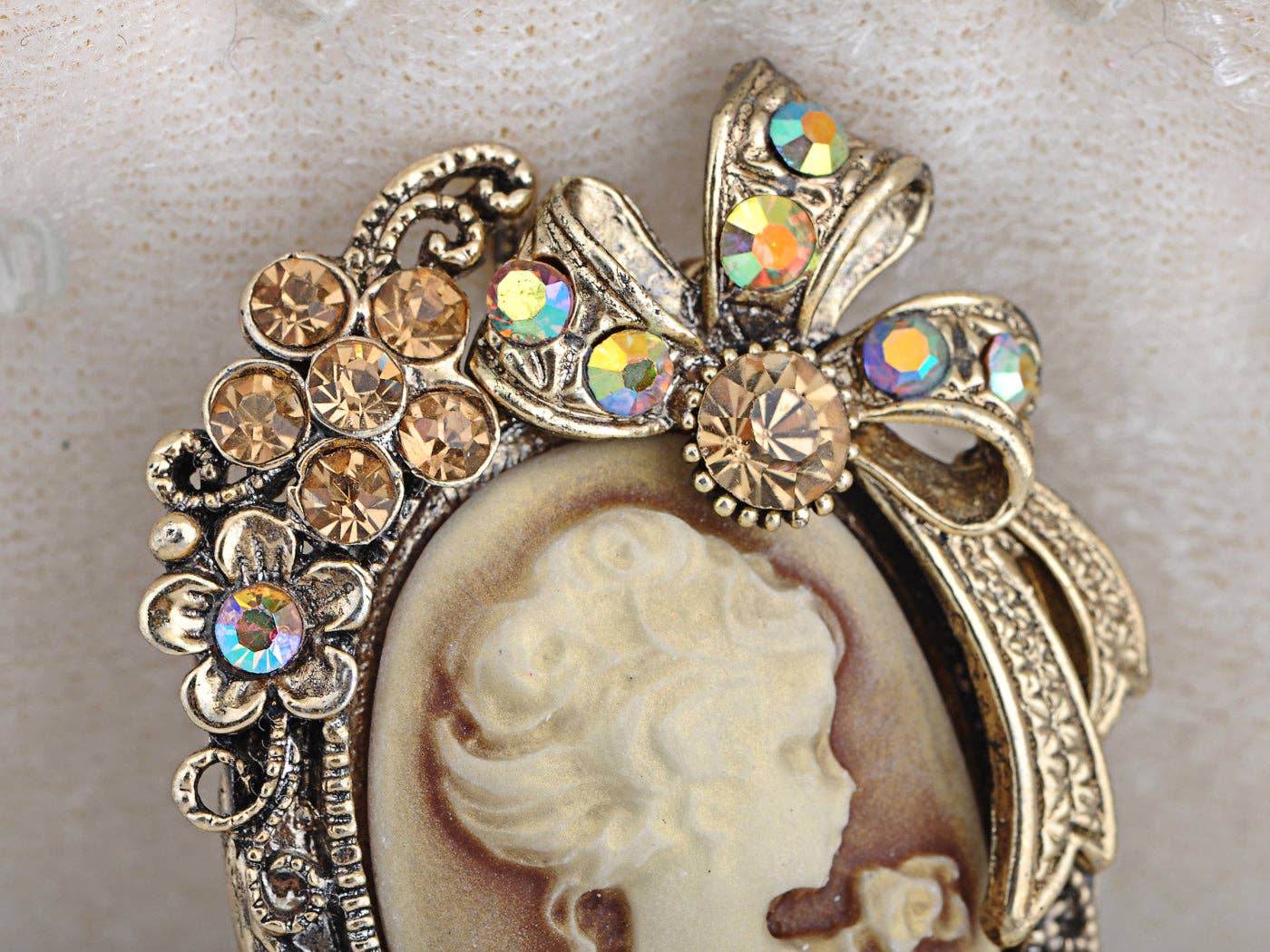 Victorian Cameo Brooch