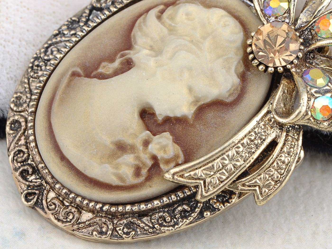 Victorian Cameo Brooch