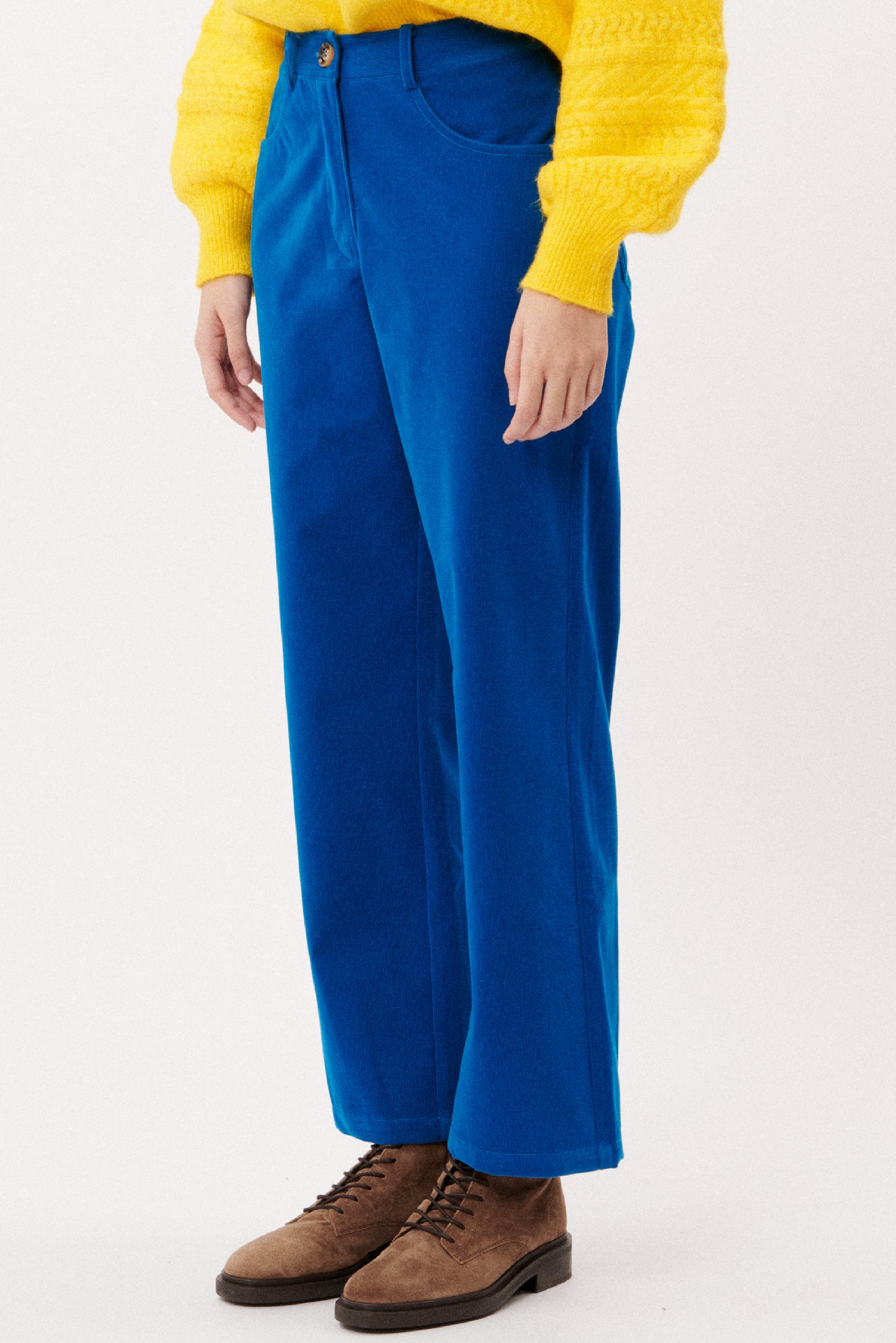 Nelya Corduroy Pants