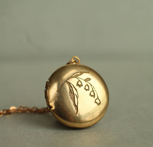 Botanical Round Engraved Locket