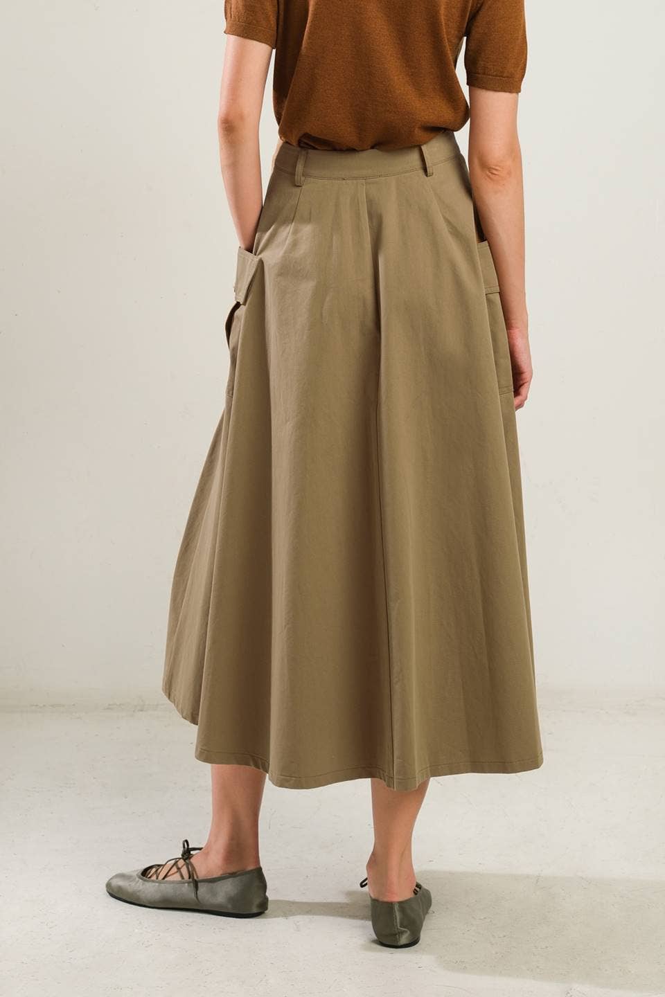 Full Midi Skirt with Pockets