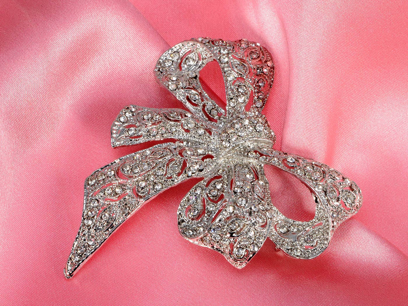 Silver Bow Brooch